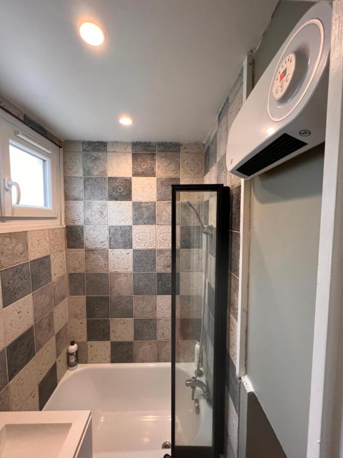 Апартаменти T2 Cosy / Quartier Calme / Magasins D'Usine A Proximite Saint-Julien-les-Villas Екстер'єр фото