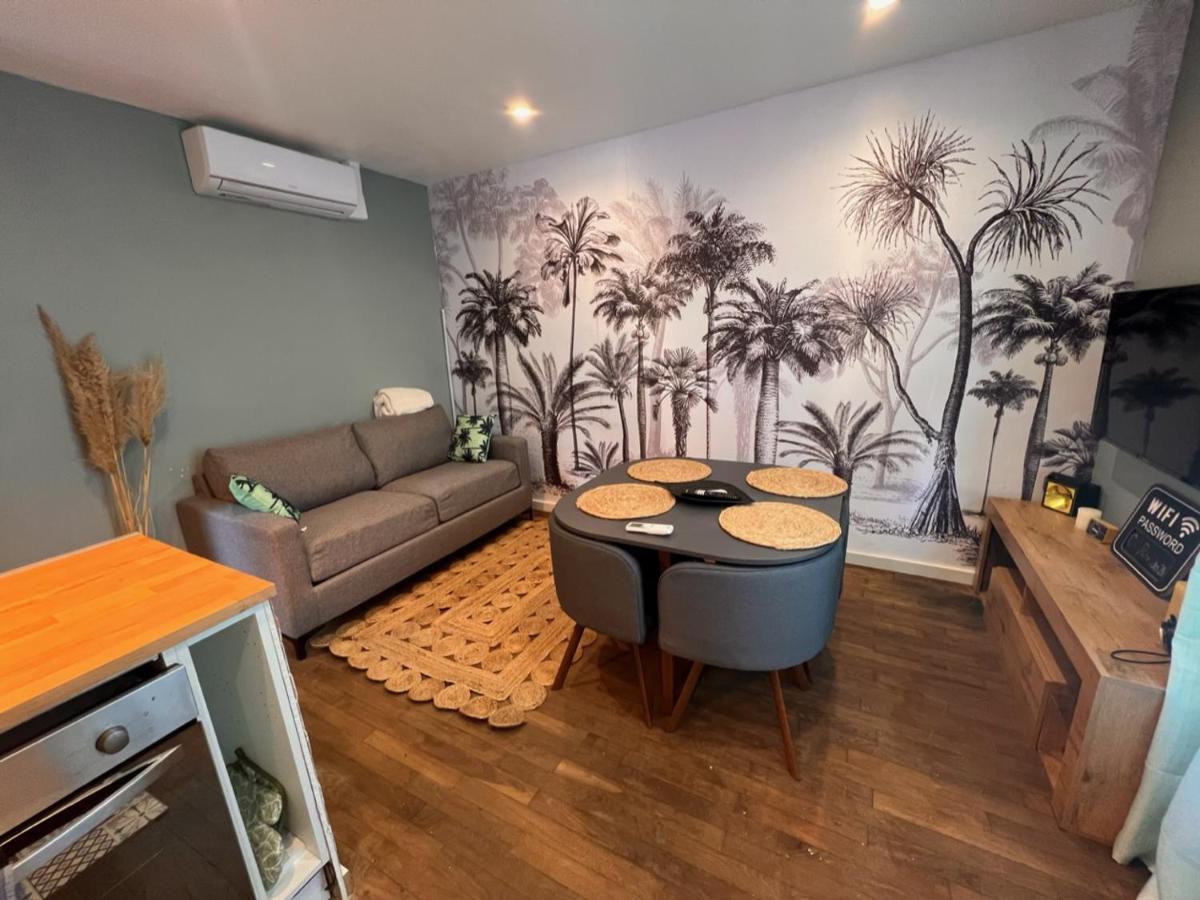 Апартаменти T2 Cosy / Quartier Calme / Magasins D'Usine A Proximite Saint-Julien-les-Villas Екстер'єр фото